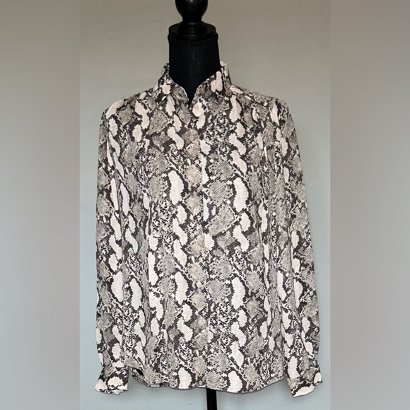 H&M semi sheer long sleeve snake print blouse. Size 4. Excellent condition - Picture 1 of 4